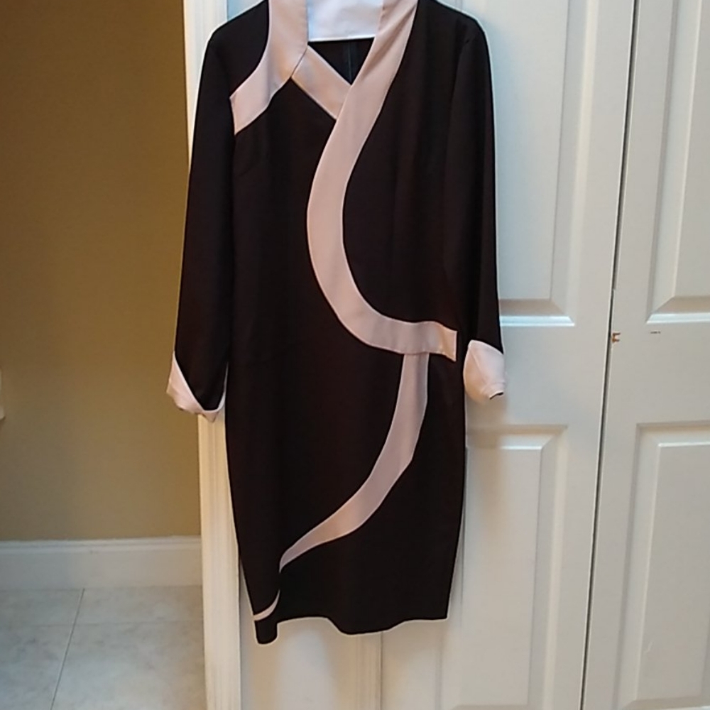 Black and Tan Sheath Dress Vintage - Small/Medium (Unknown Brand)